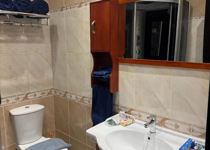 Sahl Hasheesh Finest - Gravity Beachfront Family 2 Bedroom - Non Egyptian Only Garden Pools View
