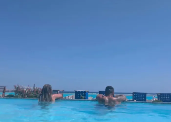 Apartment Sahl Hasheesh Finest - Gravity Beachfront Family 2 Bedroom - Non Egyptian Only Garden Pools View *