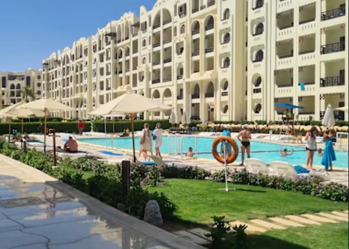 Apartman Sahl Hasheesh Finest - Gravity Beachfront Family 2 Bedroom - Non Egyptian Only Garden Pools View Gurdaka