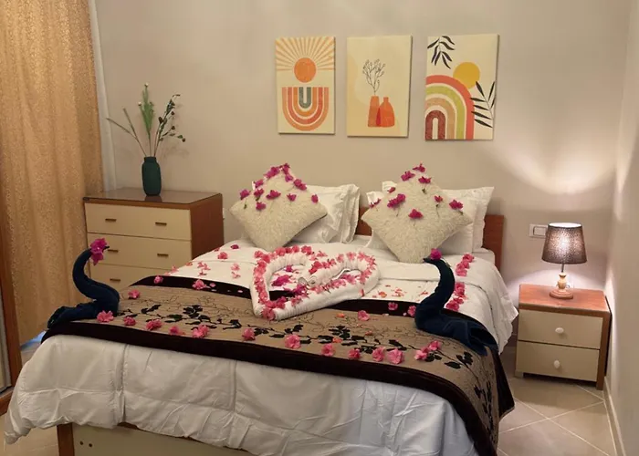 Sahl Hasheesh Finest - Gravity Beachfront Family 2 Bedroom - Non Egyptian Only Garden Pools View Gurdaka