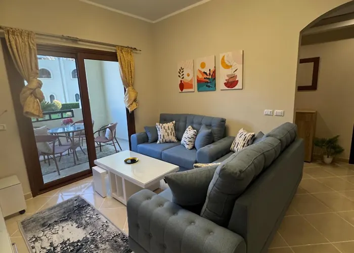 Apartman Sahl Hasheesh Finest - Gravity Beachfront Family 2 Bedroom - Non Egyptian Only Garden Pools View