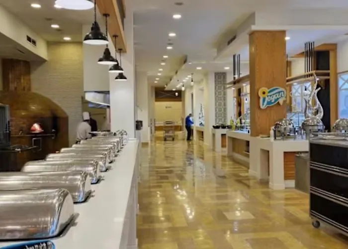 Sahl Hasheesh Finest - Gravity Beachfront Family 2 Bedroom - Non Egyptian Only Garden Pools View Apartment Hurghada