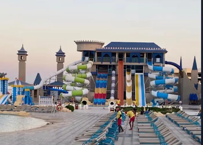 Sahl Hasheesh Finest - Gravity Beachfront Family 2 Bedroom - Non Egyptian Only Garden Pools View Gurdaka