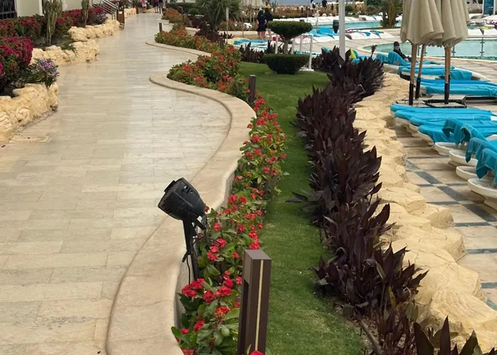 Apartman Sahl Hasheesh Finest - Gravity Beachfront Family 2 Bedroom - Non Egyptian Only Garden Pools View Gurdaka